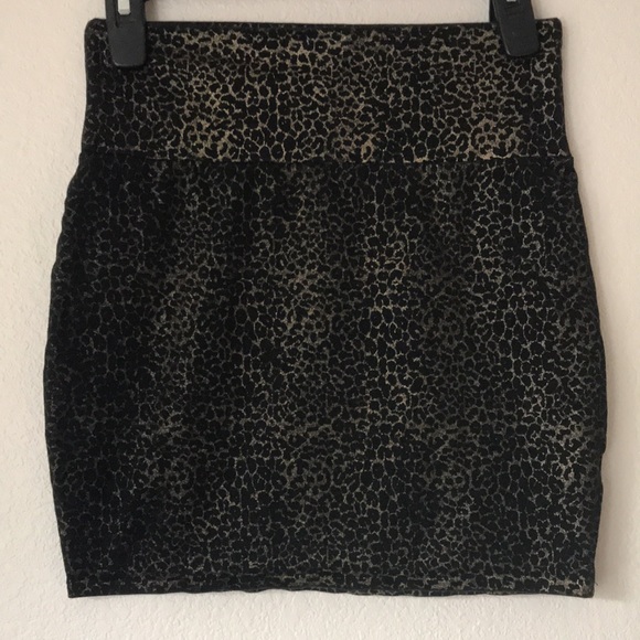 Leopard 🐆 print skirt - Picture 6 of 11